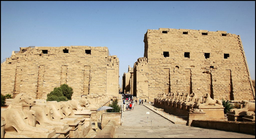 Lúxor La Urbe Monumental De Egipto